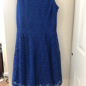 Lace knee length, sleeveless dress